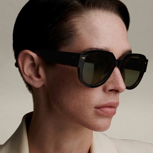 AHLEM x Palais Galliera - Dark Turtle / Green Glitter Gradient Sunglasses - Picture 4 of 12